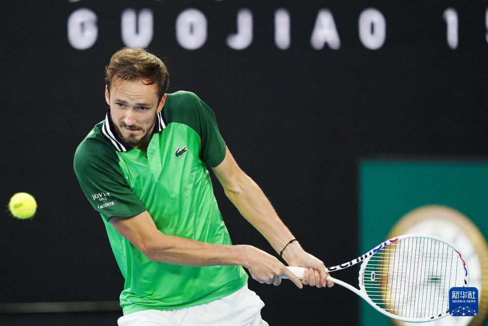 到她更多精 到她更多精