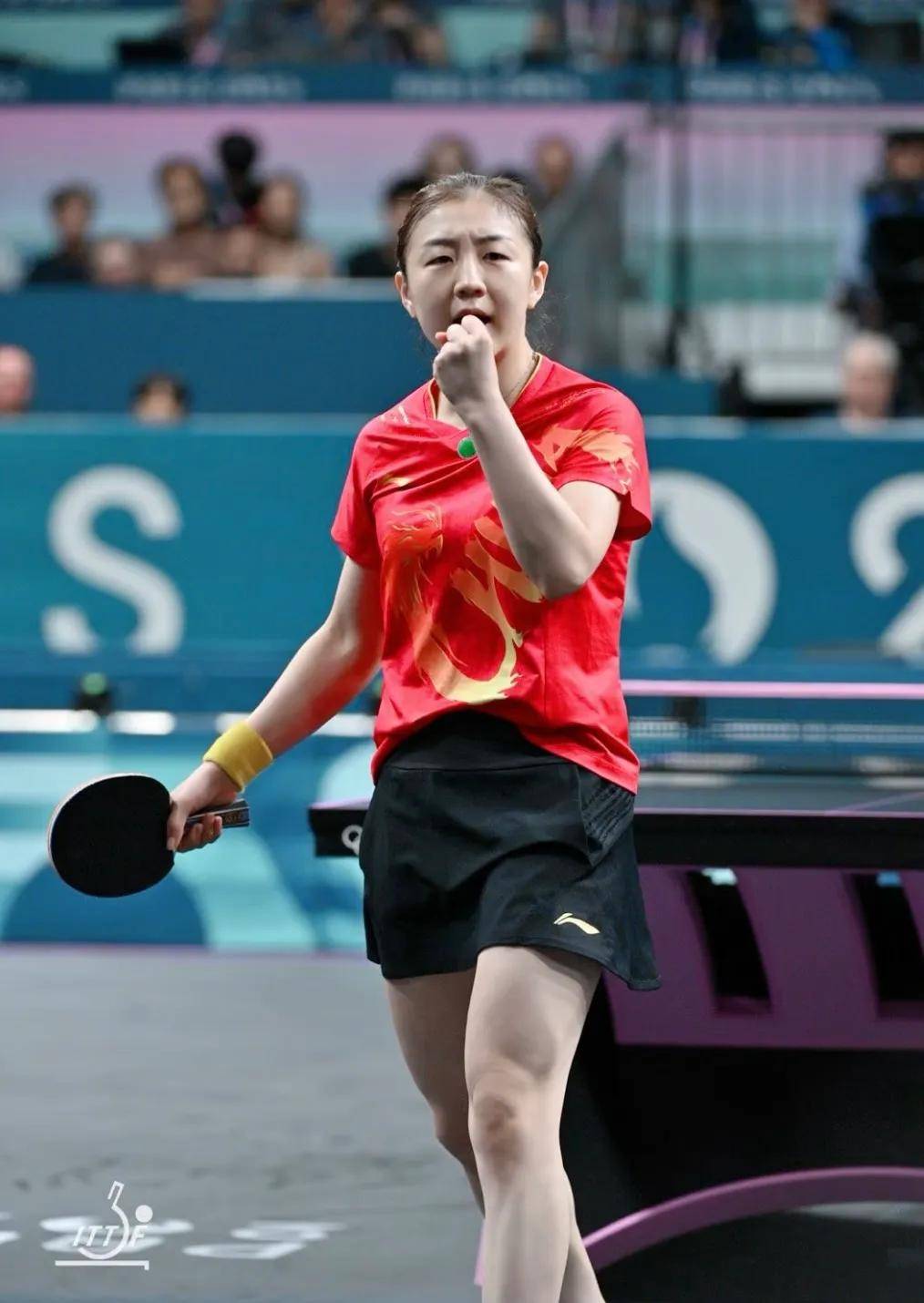 而是耐心观 而是耐心观