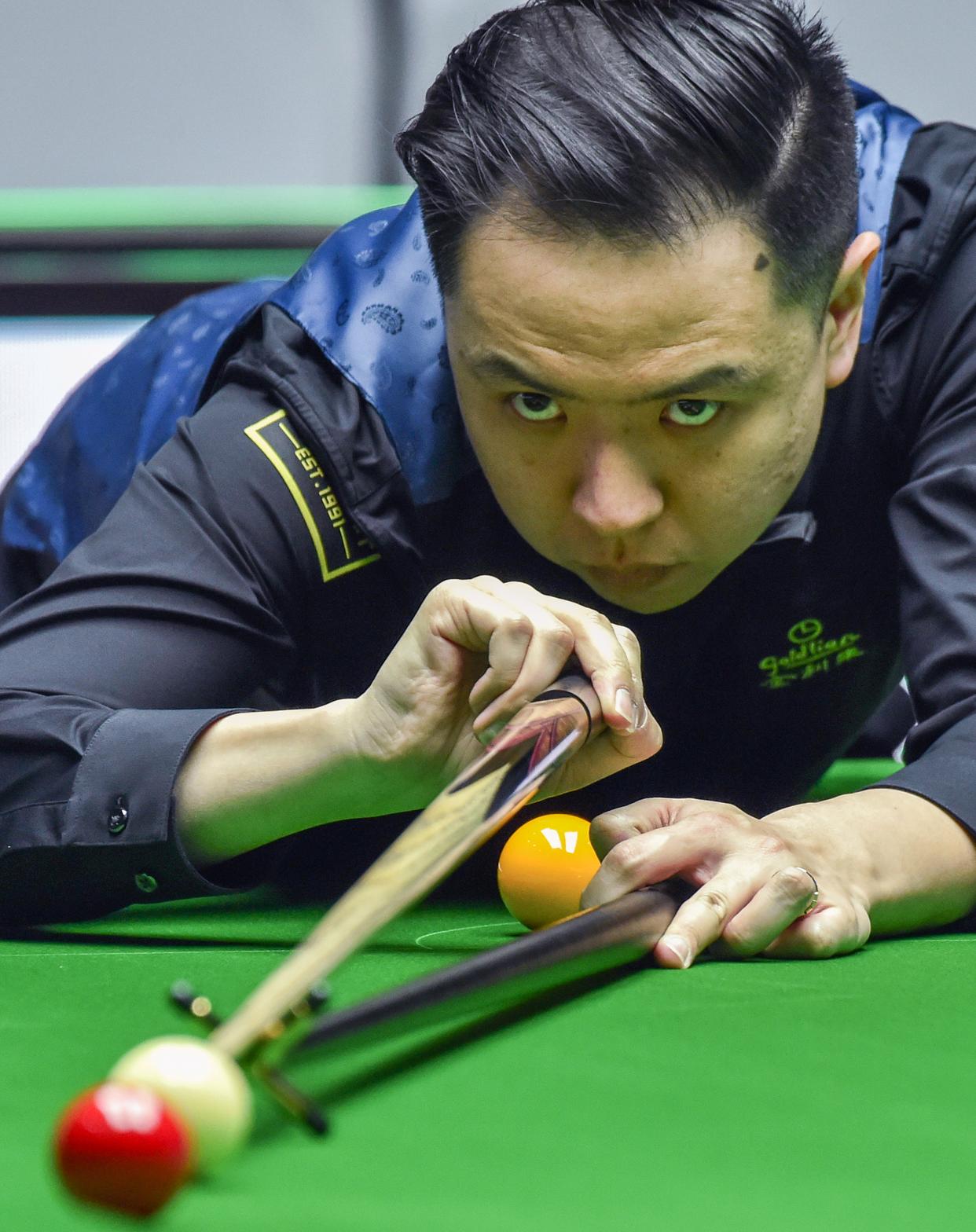 昂首离开 昂首离开